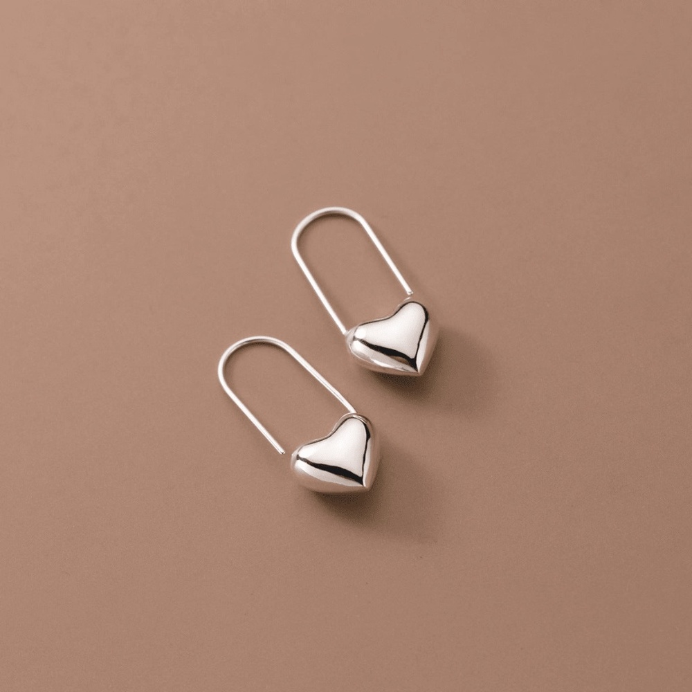 Minimalist Cute Heart Pin Earrings in 925 Sterling Silver